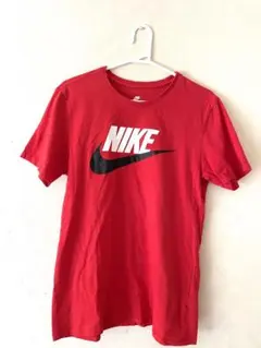 Nike 赤 ロゴ Tシャツ