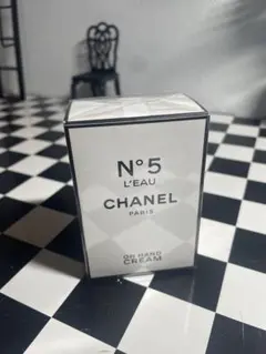 CHANEL No.5ローハンドクリーム　ハンド&ボディ フランス 新品未使用