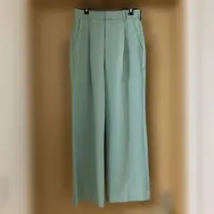 【美品】earth・バックスリット・センタープレスパンツ ・ミントグリーン・S