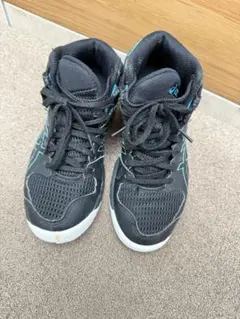 asics バスケットボールシューズ 黒/青 ハイカット　キッズ　21.5cm