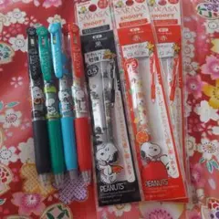 SARASA スヌーピーボールペン 4本替芯3本セット