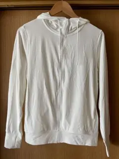 UNIQLO エアリズムUVカットフルジップパーカ