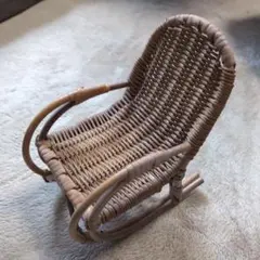 ラタン製小型ロッキングチェア　　ドールチェアー