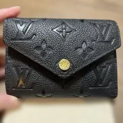 Louis Vuitton ブラック 二つ折り財布
