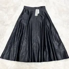 新品 セオリーリュクス フェイクレザー ロングスカート フレア 裏起毛 手洗い可