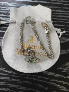 Vivienne Westwood グリーン オーブ ネックレスのサムネイル