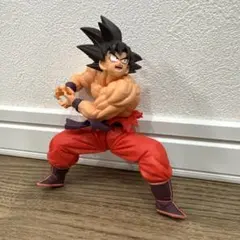 孫悟空 フィギュア 戦闘ポーズ