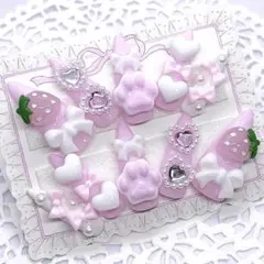 【現品】ネイルチップ 量産型 地雷系 サブカル 平成女児 いちご ピンク 白