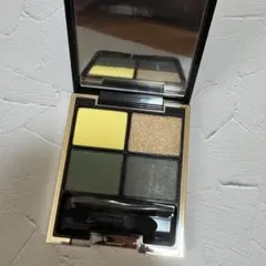 【希少品】SUQQU UK限定 デザイニングアイカラー 103 輝翠