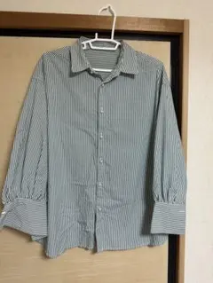 ストライプバルーン袖シャツ