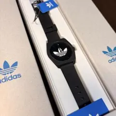 adidas ブラック アナログ腕時計のサムネイル