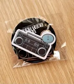 HONEST TOWN プレミアムガチャ ピンバッジ+ステッカーセット(ラジオ)