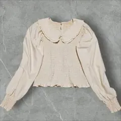 【美品】マジェスティックレゴン　ビッグカラー　シャーリングブラウス　Ｍのサムネイル