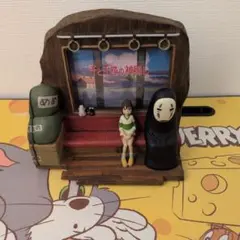 ジブリ作品千と千尋の神隠し置物。