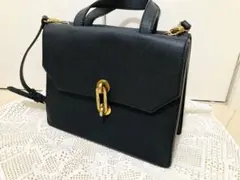 チャールズアンドキース　メタリックアクセントトートバッグ