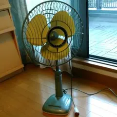 超レア！リモコン付き扇風機　昭和レトロ　せんぷうき　当時物！扇風機　アンティークのサムネイル