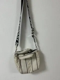 ZARA キルティングホワイトストライプショルダーバッグ