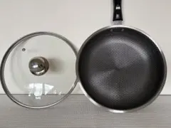 新品 ハニカム（六角形）構造の凹凸加工施 未使用フライパン 28cm ガラス蓋付のサムネイル