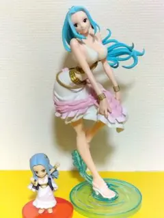 ワンピースフィギュアグリッター＆グラマラス　ビビ、一番くじカードスタンド付きビビ