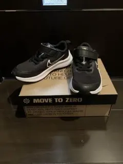 美品　NIKE ナイキ スターランナー3