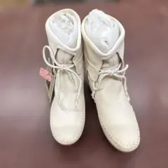 FRYE フライ ショートブーツ　白のサムネイル