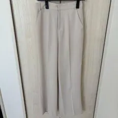 ローリーズファーム　ベージュ スラックス