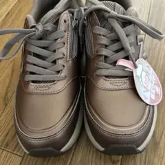 New Balance スニーカー 幅広ワイド ジップアップのサムネイル