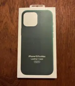 未使用品　iPhone 15 ProMax レザーケース　グリーン