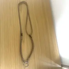 イアパピヨネ　ビヨンビヨン　携帯ショルダー