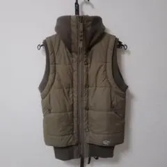 値下げしました　レアもの　 DIESEL オリーブグリーンダウンベスト