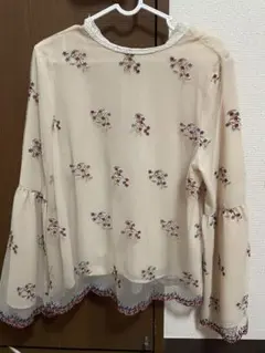 PAGEBOY花柄長袖カジュアルトップス