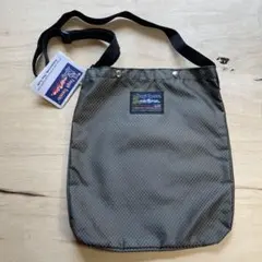 Tough traveler ショルダーバッグ　オリーブ
