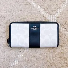 COACH コーチ 長財布 白×ネイビー ラウンドファスナー 中古