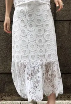 【GRACE CONTINENTAL】ホワイトレース スカート♡のサムネイル