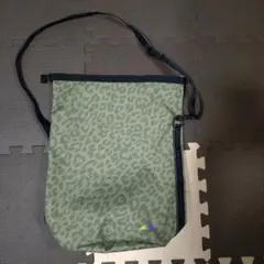 New Balance MT1988 ショルダーバッグ