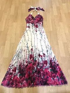 ホルターネック 花柄 ロングドレス