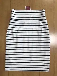 【新品タグ付き】TAKA-Q ストレッチタイトスカート ボーダー　ハイウエストのサムネイル