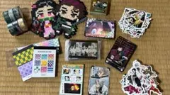 お値段相談可☆鬼滅の刃グッズセット、シール300枚ほか