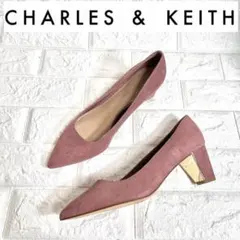 【美品】CHARLES & KEITH メタルヒール　スエードパンプスのサムネイル