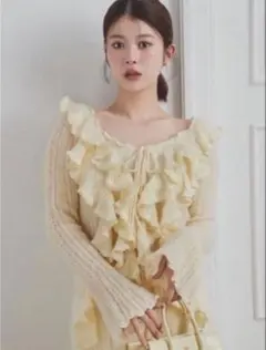 SNIDELラッフルデザインニットプルオーバー&ロングニットスカートセット