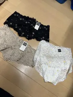 レースのショーツ3枚　3色　未使用品
