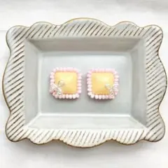 ⚠️先にコメントお願いします⚠️ヴィンテージ ★スクエアビーズ刺繍ピアス　イヤリング