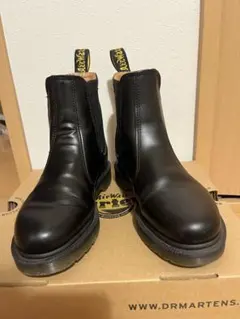Dr. Martens ブラック サイドゴアブーツ
