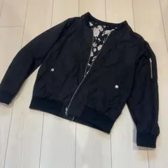 ボンバージャケット リバーシブル　黒　花柄