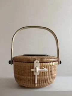 【新品】ナンタケットバスケット ダブルワイン楕円型 花モチーフ付き 新品】ナンタケットバスケット ダブルワイン楕円型 花モチーフ付き