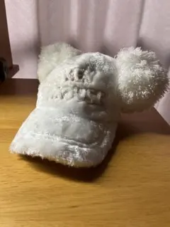 ディズニーランド　ポンポン付きキャップ