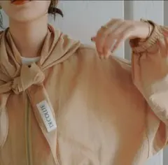 Decollte Accessory エアリーポンチョ ブルゾンセット　ベージュのサムネイル