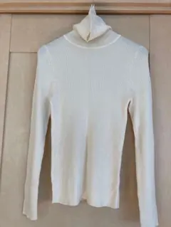 アイボリー リブ編み タートルネック M