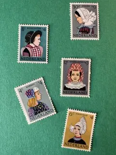 ⌘海外切手　未使用　オランダ発行⌘