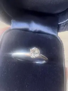 ティファニーセッティングソリティアリング 7号0.33ct プラチナ E
